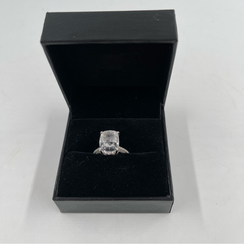 Women’s Sterling Silver 925 Square Cubic Zirconia Solitaire Engagement Ring-SZ 6